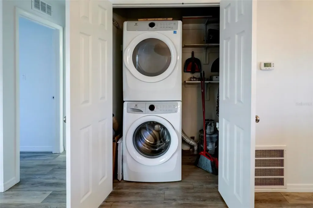 1126 King Arthur Court Dunedin FL 34698