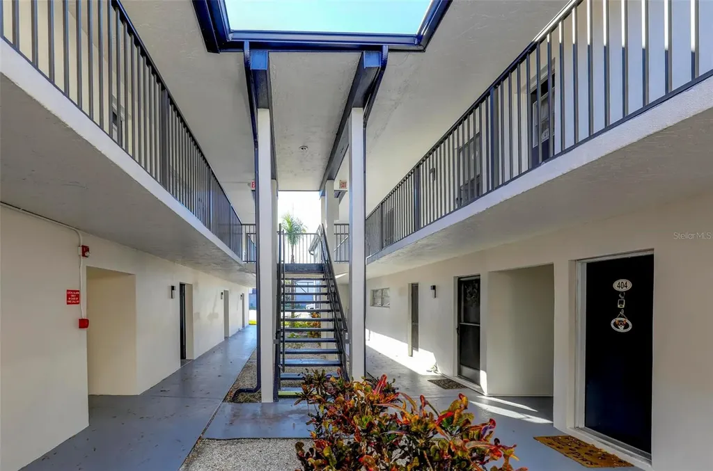 1126 King Arthur Court Dunedin FL 34698