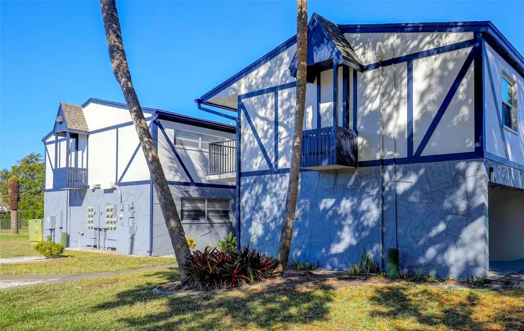 1126 King Arthur Court Dunedin FL 34698