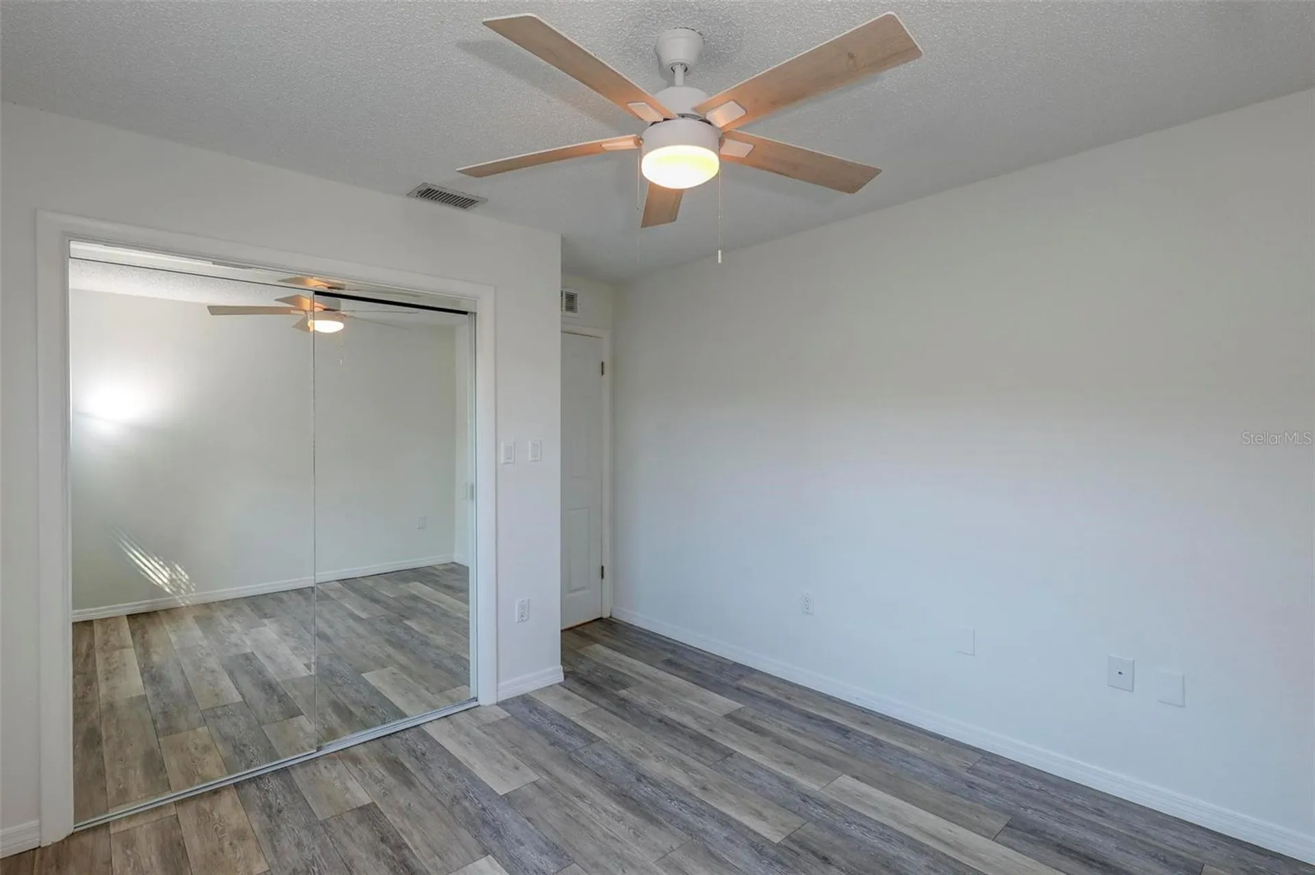 1126 King Arthur Court Dunedin FL 34698