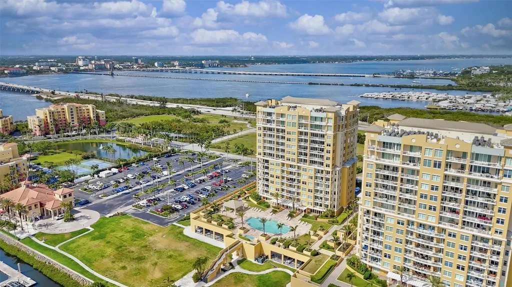 140 Riviera Dunes Way Palmetto FL 34221