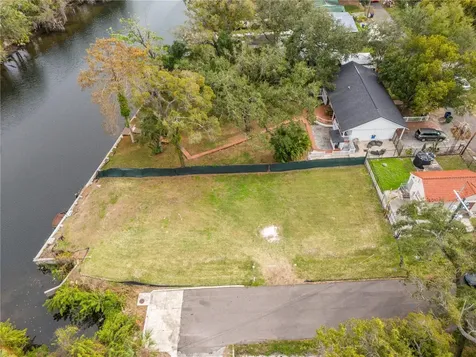 7926 N Branch Avenue Tampa FL 33604
