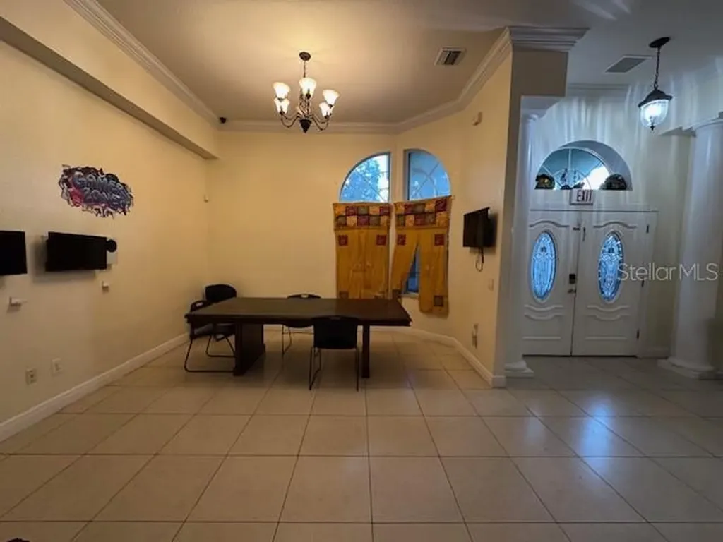 12140 Murray Avenue Largo FL 33778