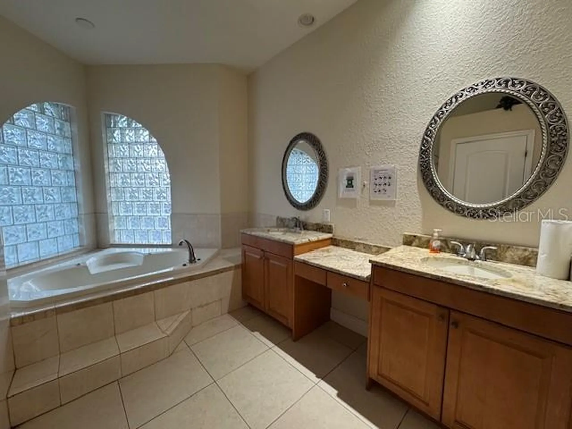 12140 Murray Avenue Largo FL 33778