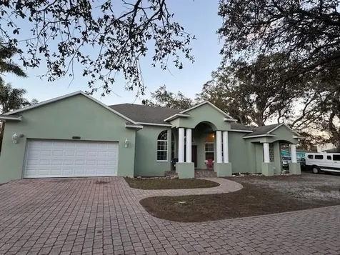 12140 Murray Avenue Largo FL 33778