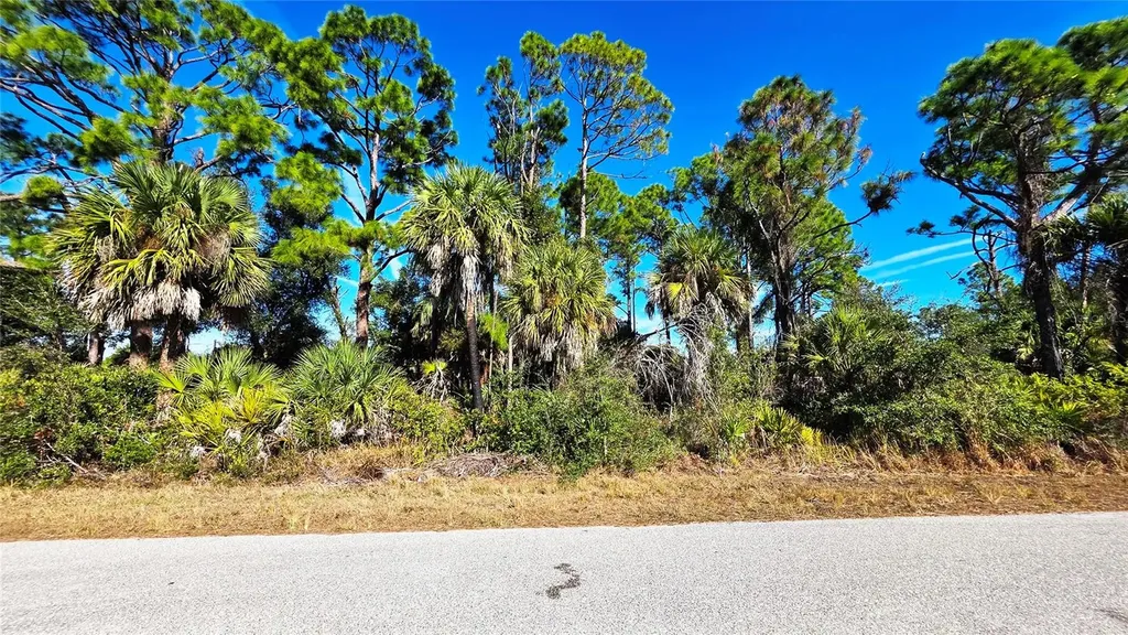 17492 Waco Avenue Port Charlotte FL 33948