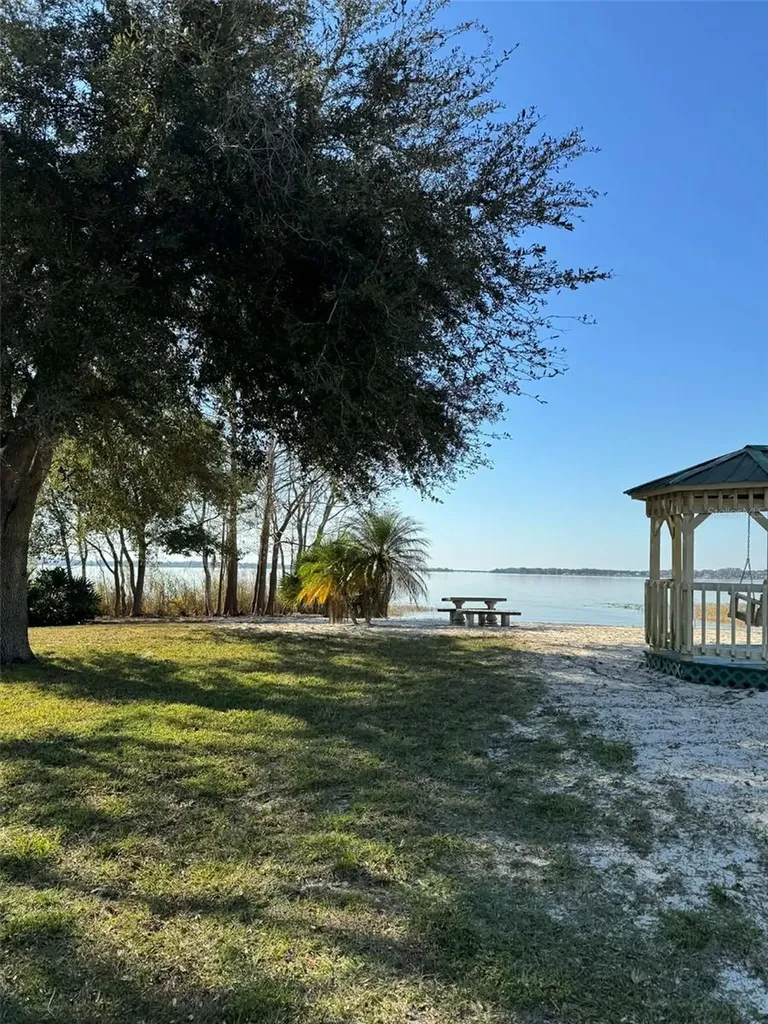 26625 Bimini Drive Tavares FL 32778