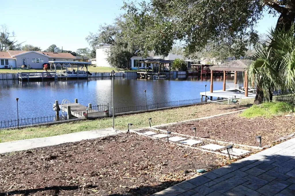 26625 Bimini Drive Tavares FL 32778