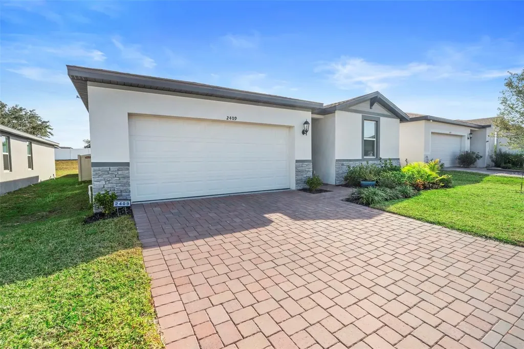 2409 White Tail Street Davenport FL 33837