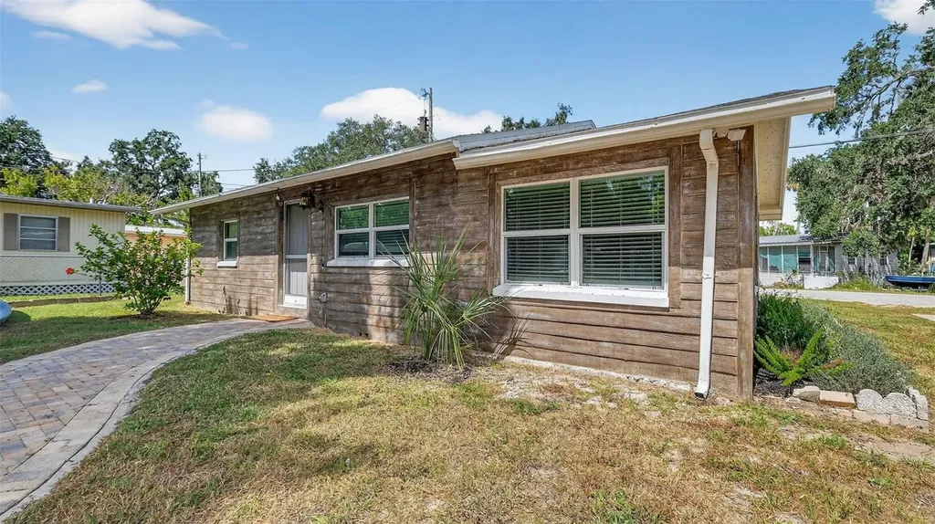 5411 Teal Drive Weeki Wachee FL 34607