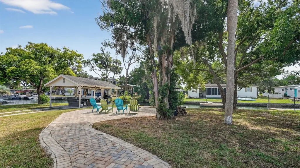 5411 Teal Drive Weeki Wachee FL 34607