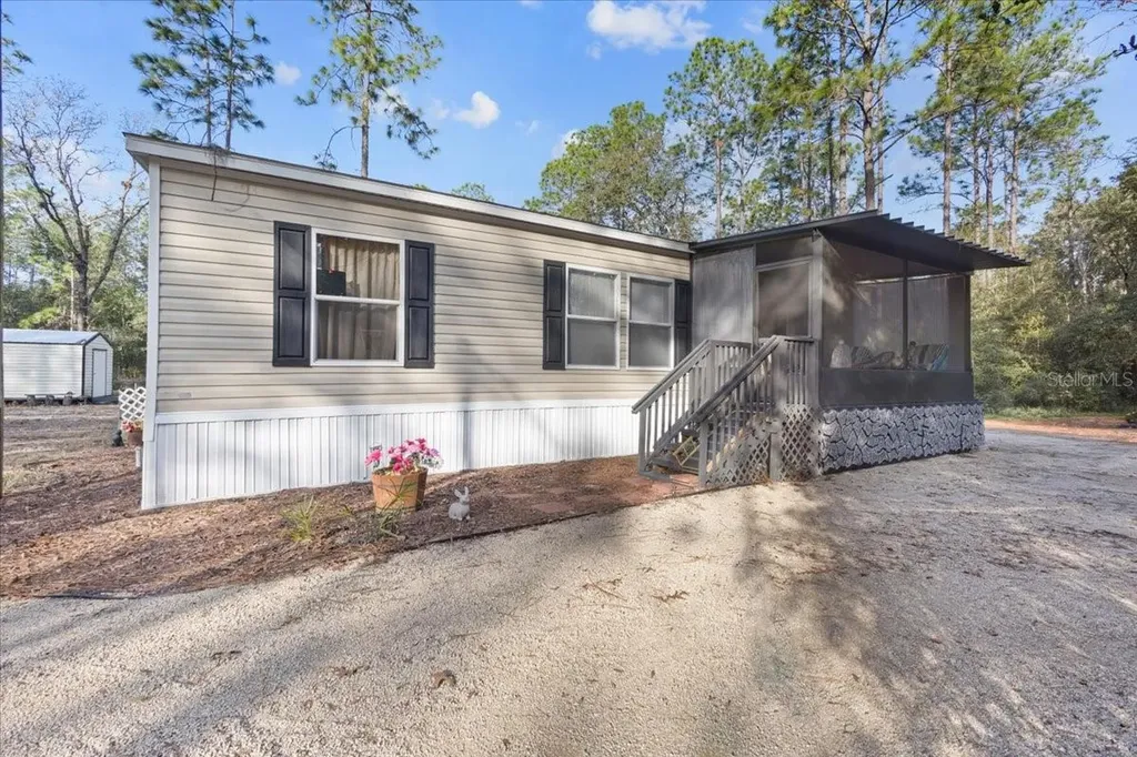 5829 NW 11th Avenue Bell FL 32619
