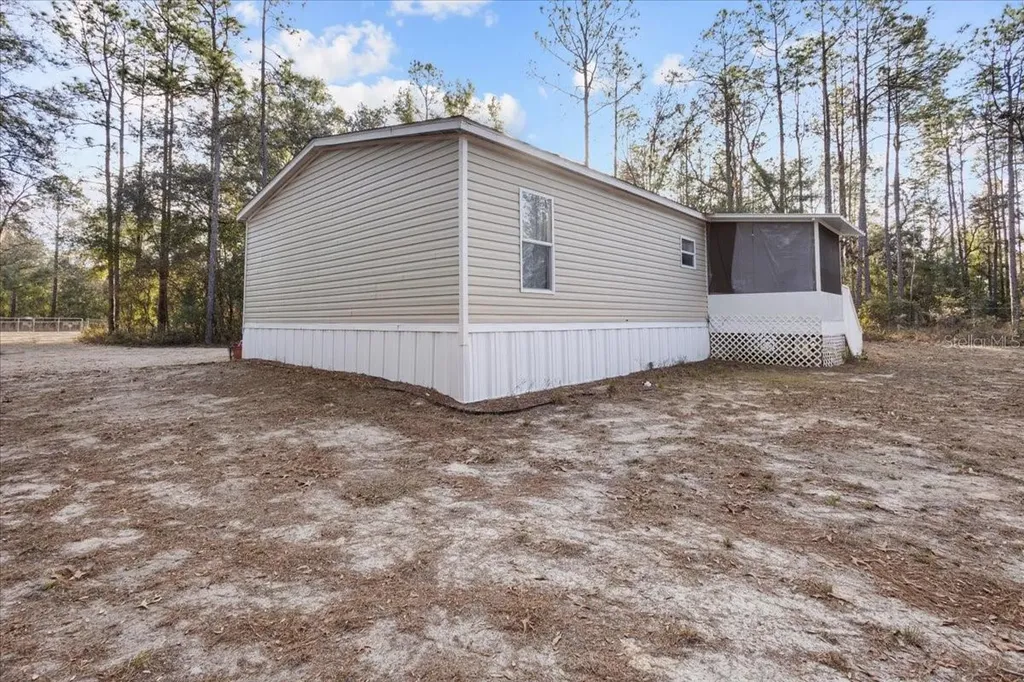 5829 NW 11th Avenue Bell FL 32619