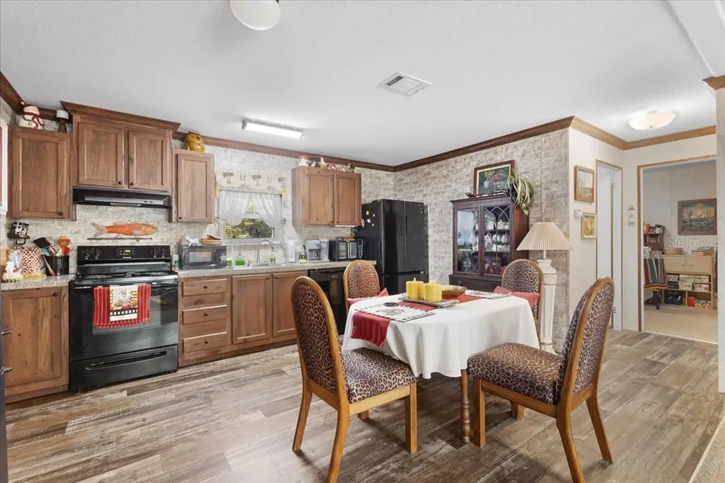 5829 NW 11th Avenue Bell FL 32619