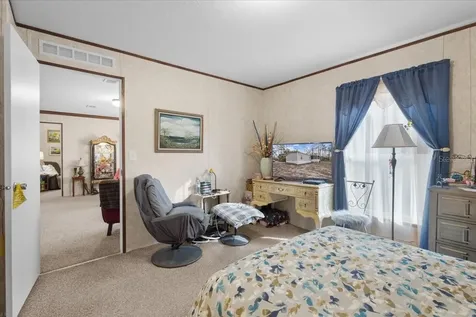5829 NW 11th Avenue Bell FL 32619