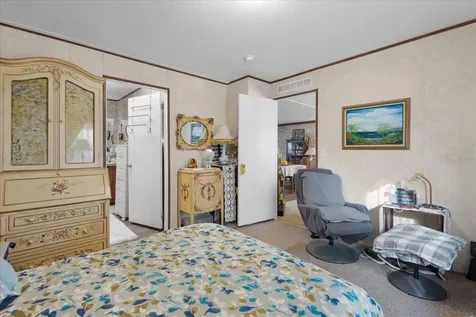 5829 NW 11th Avenue Bell FL 32619