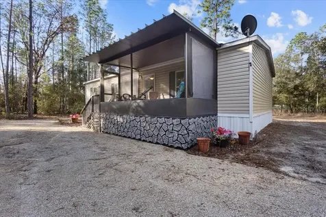 5829 NW 11th Avenue Bell FL 32619