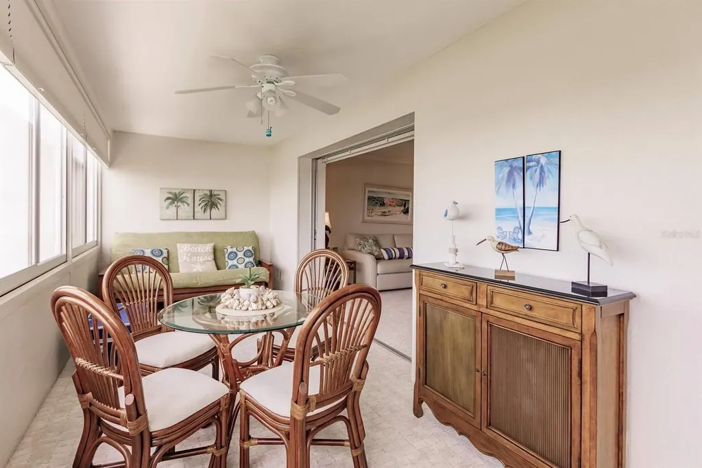1125 W Peppertree Drive Sarasota FL 34242