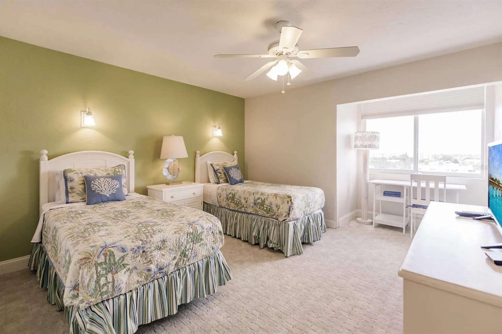 1125 W Peppertree Drive Sarasota FL 34242