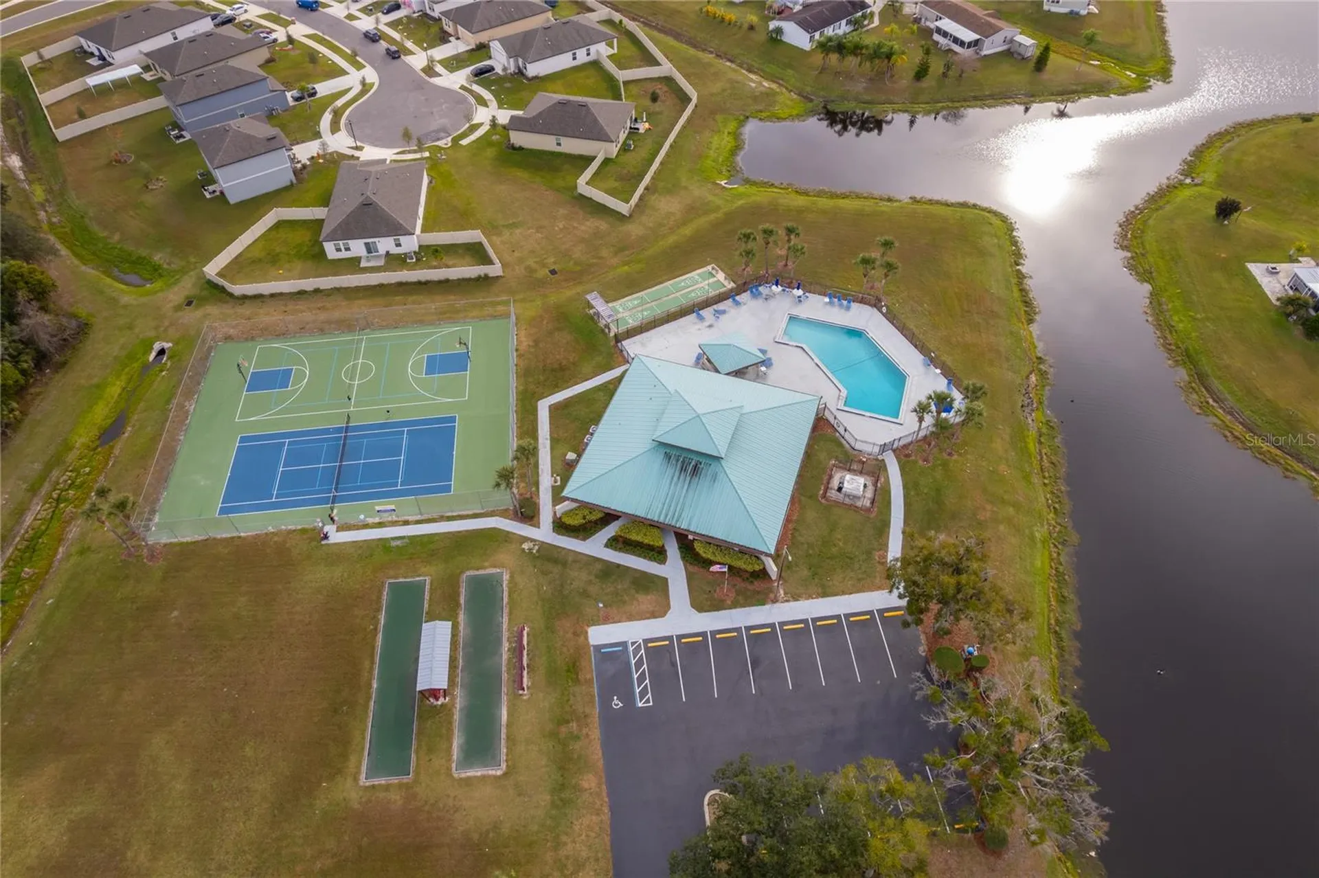 2733 Cranmoor Drive Kissimmee FL 34758