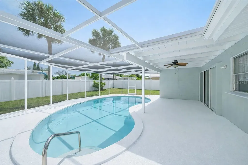 2534 Waneta Drive Sarasota FL 34231