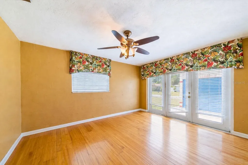 2534 Waneta Drive Sarasota FL 34231