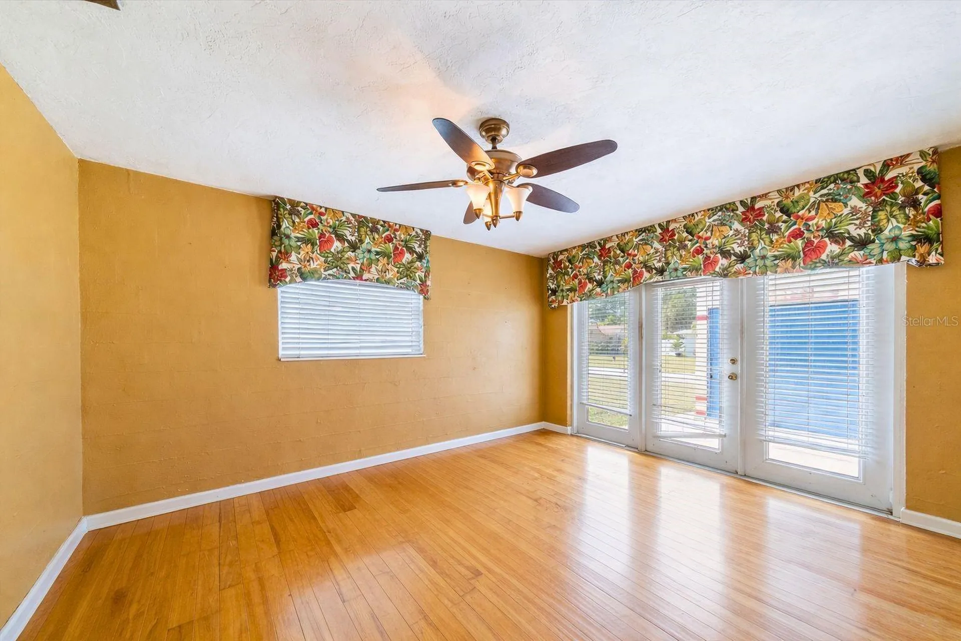 2534 Waneta Drive Sarasota FL 34231