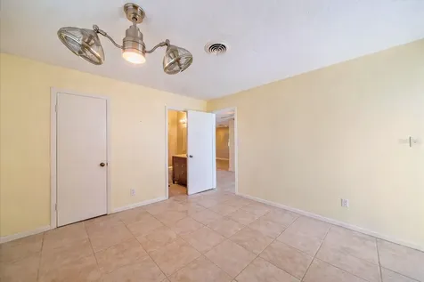 2534 Waneta Drive Sarasota FL 34231