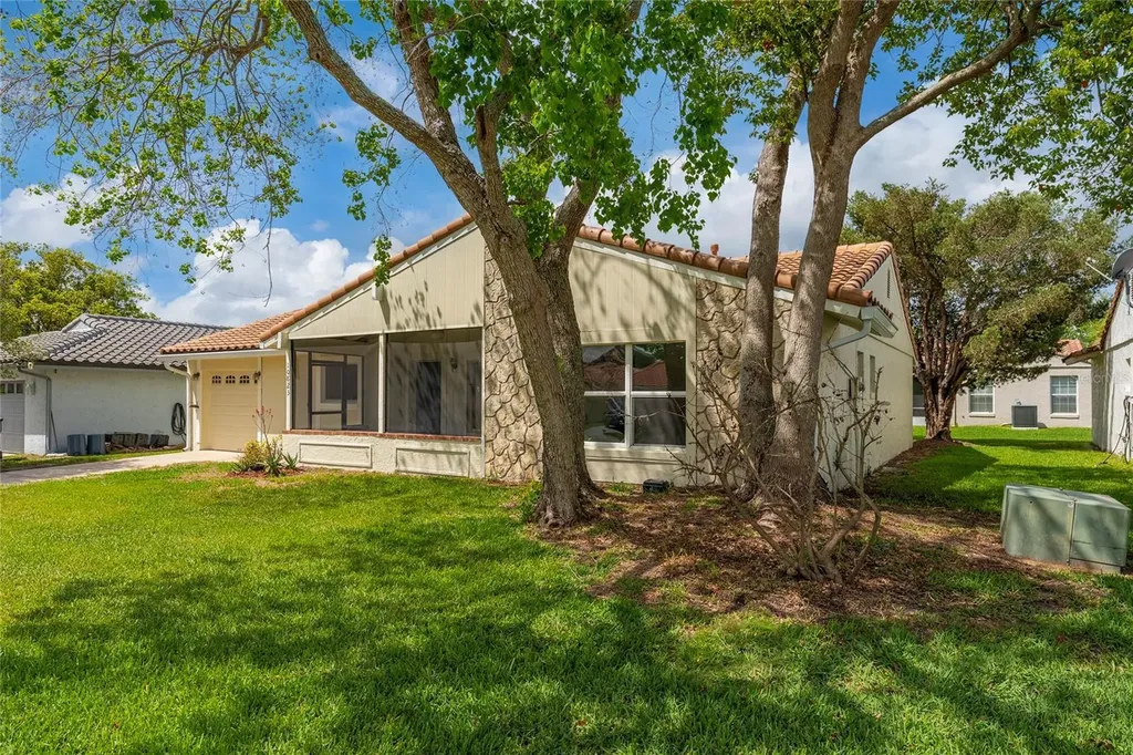 10823 William And Mary Court Orlando FL 32821
