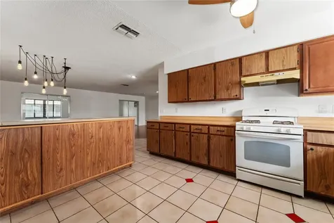 10823 William And Mary Court Orlando FL 32821