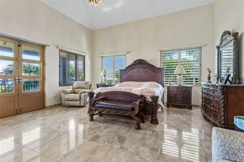 10 Urb Mirador Del Cielo Isabela PR 00662