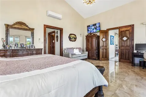 10 Urb Mirador Del Cielo Isabela PR 00662