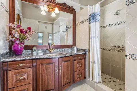 10 Urb Mirador Del Cielo Isabela PR 00662
