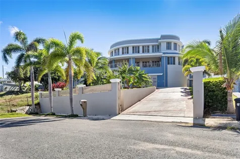 10 Urb Mirador Del Cielo Isabela PR 00662