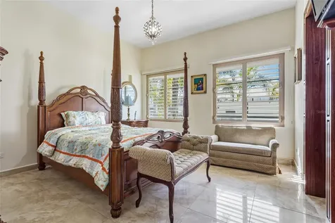 10 Urb Mirador Del Cielo Isabela PR 00662