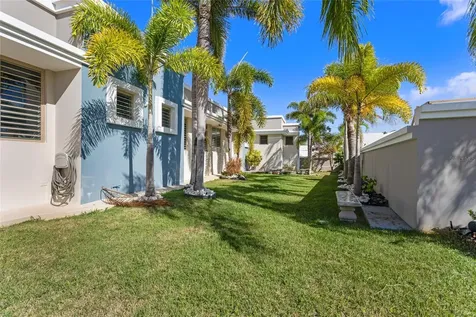 10 Urb Mirador Del Cielo Isabela PR 00662