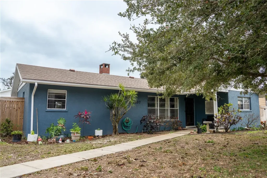 2107 6th Street W Palmetto FL 34221