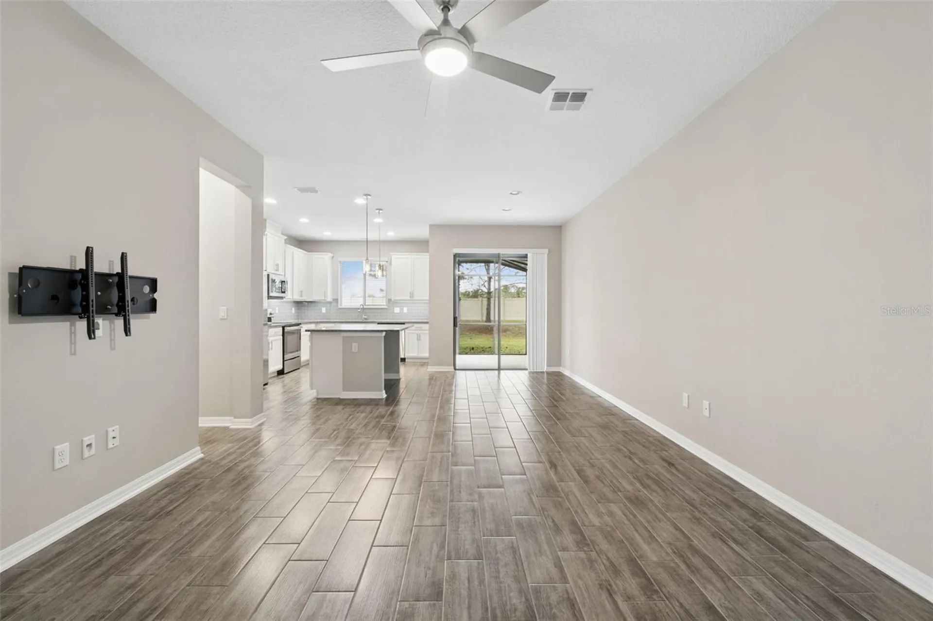 2658 White Isle Lane Orlando FL 32825