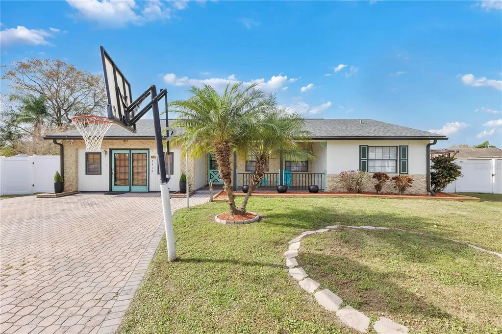 2410 Sweetbriar Court Kissimmee FL 34744