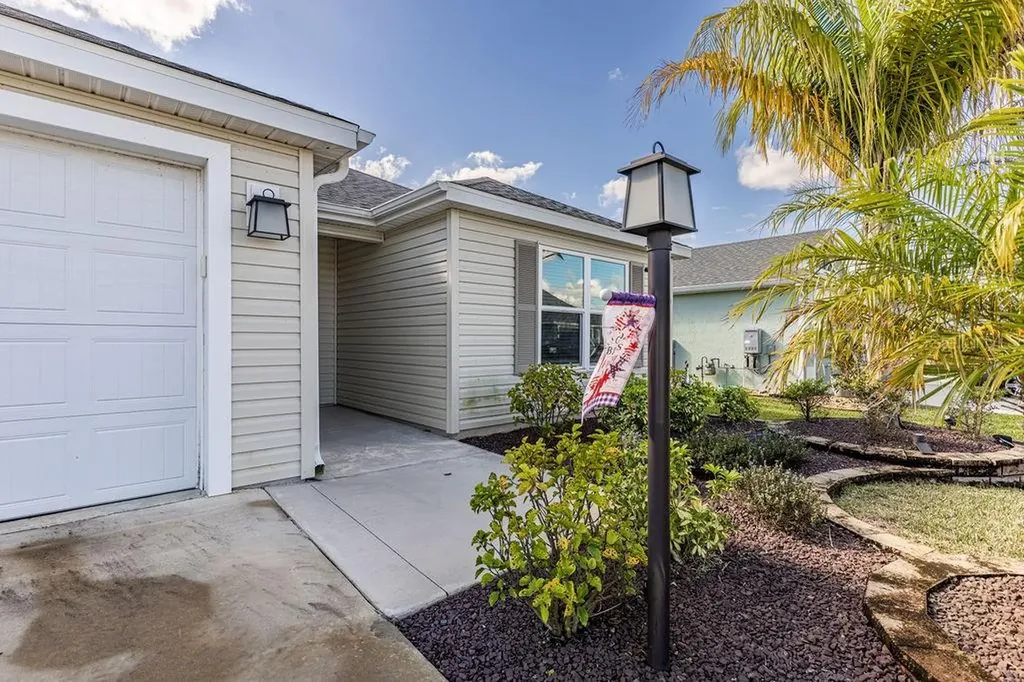 2938 Chimborazo Way The Villages FL 32163