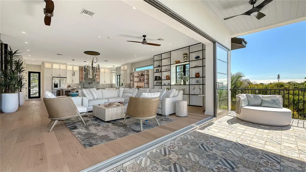 5263 Avenida De Cortez Sarasota FL 34242