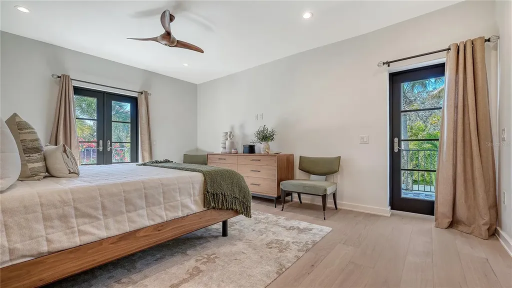 5263 Avenida De Cortez Sarasota FL 34242