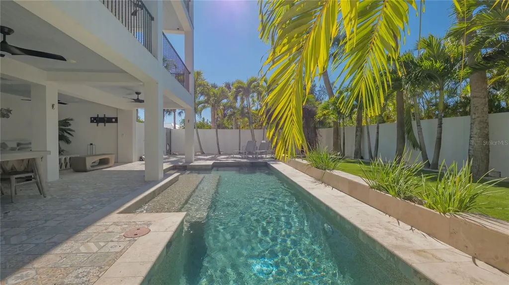 5263 Avenida De Cortez Sarasota FL 34242