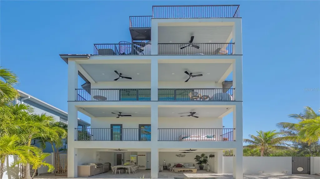 5263 Avenida De Cortez Sarasota FL 34242