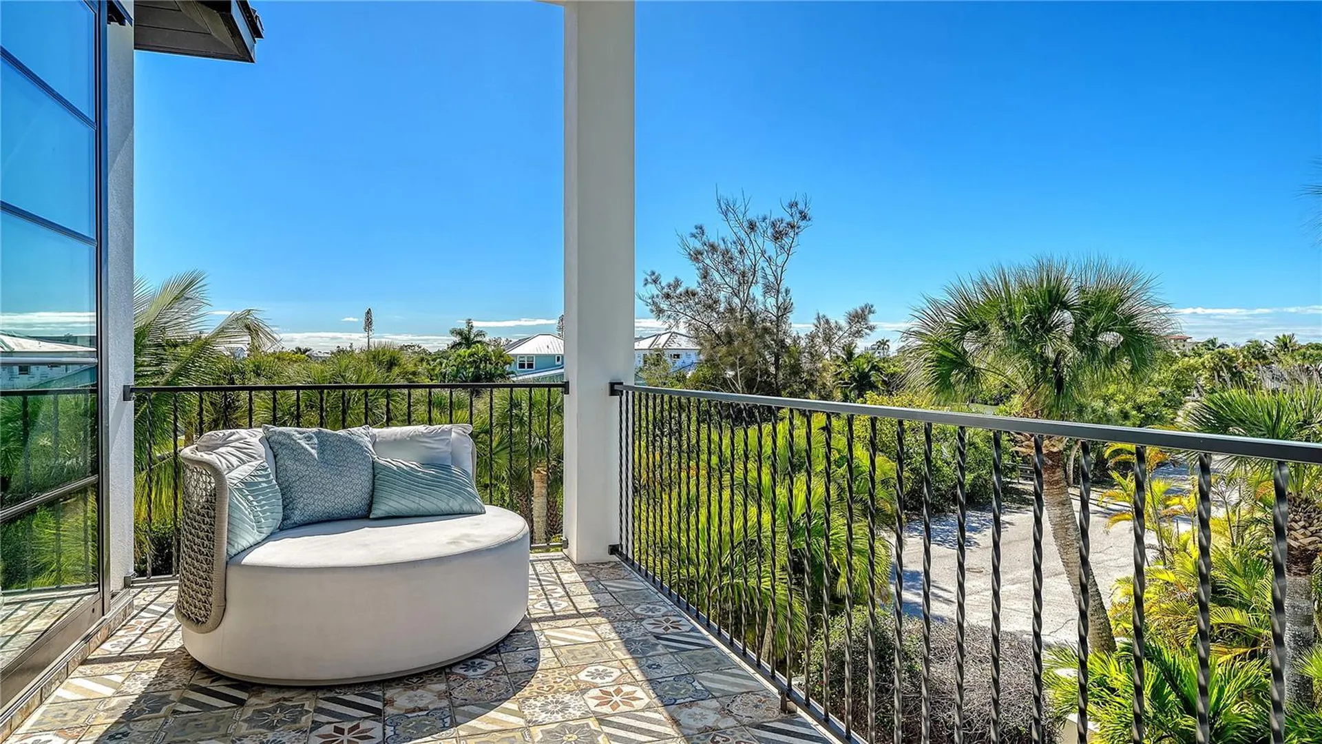 5263 Avenida De Cortez Sarasota FL 34242