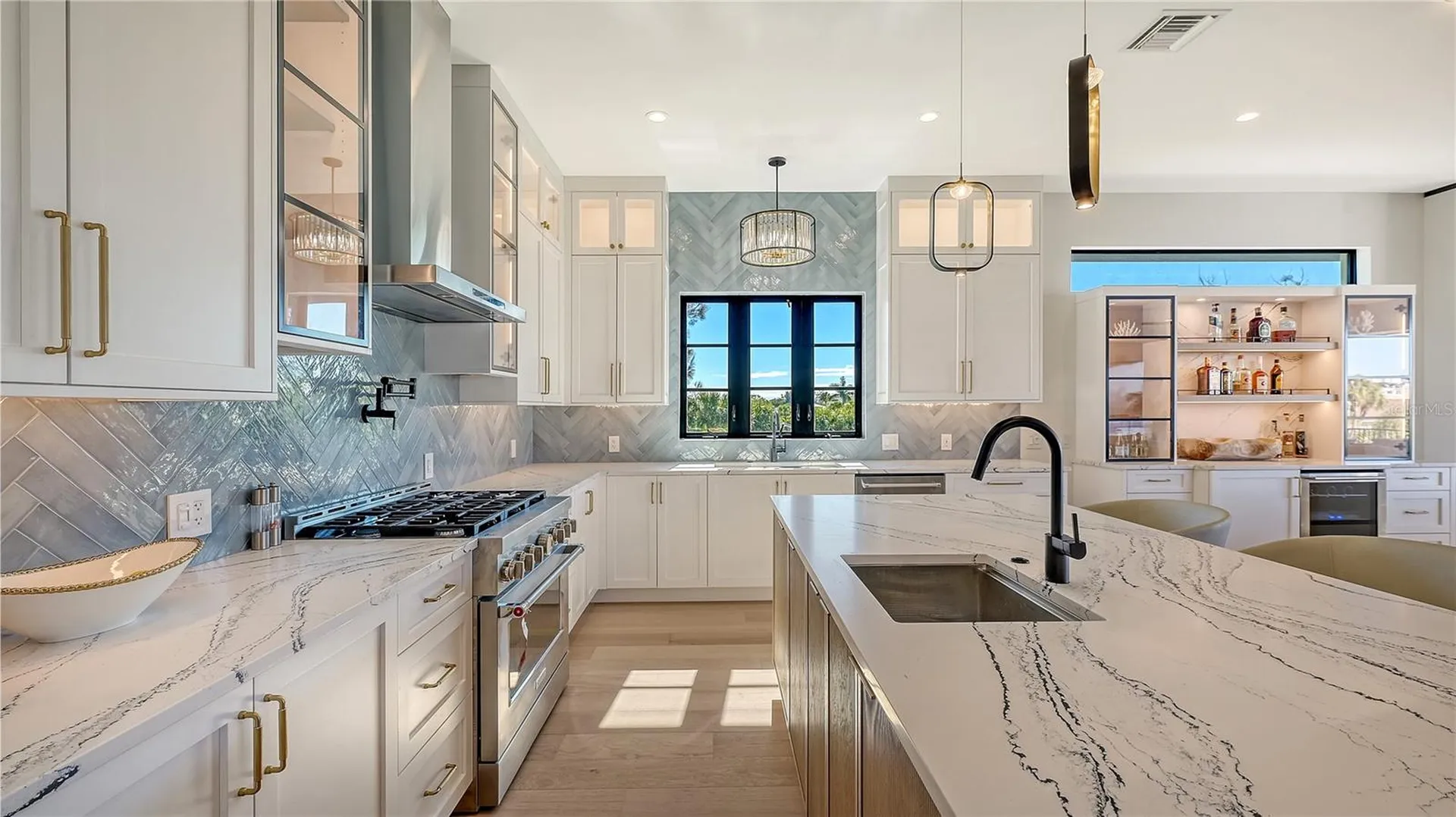 5263 Avenida De Cortez Sarasota FL 34242
