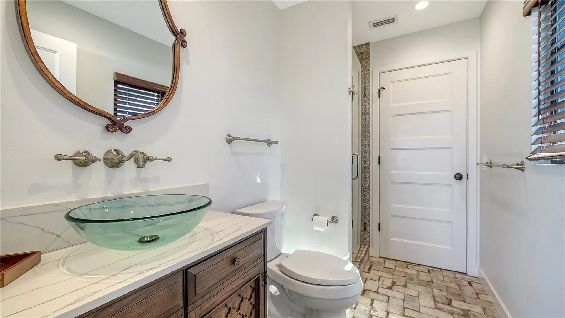 5263 Avenida De Cortez Sarasota FL 34242