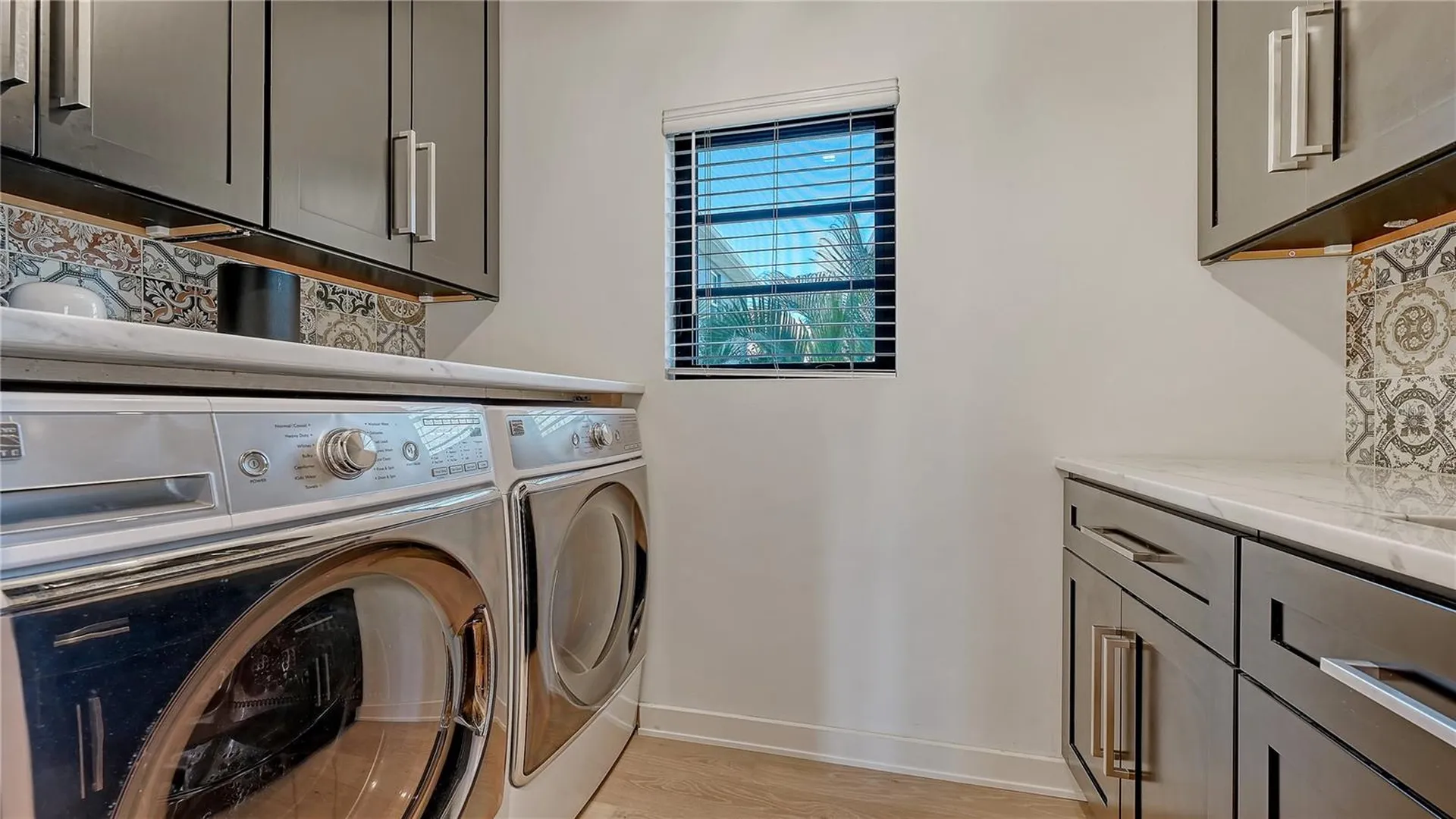 5263 Avenida De Cortez Sarasota FL 34242