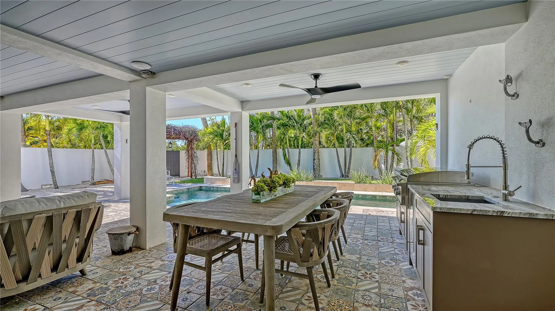 5263 Avenida De Cortez Sarasota FL 34242