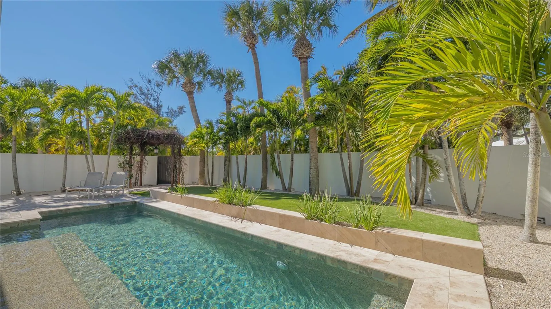 5263 Avenida De Cortez Sarasota FL 34242